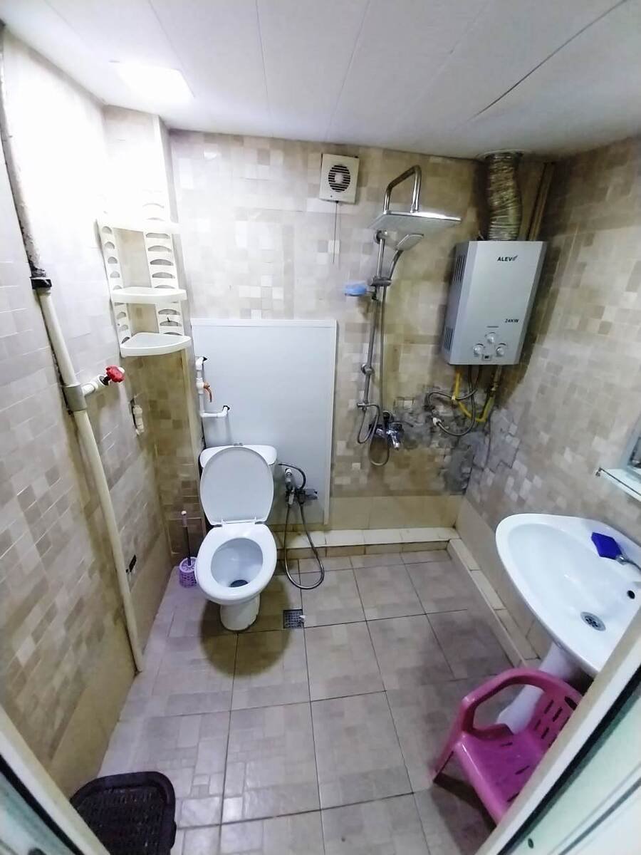 Satılır 3 otaqlı köhnə tikili, 70 m², Elmlər Akademiyası m.-14