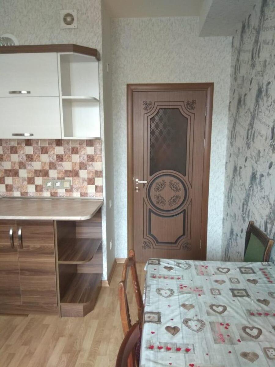 Kirayə verilir 3 otaqlı yeni tikili, 80 m², İnşaatçılar m.-4