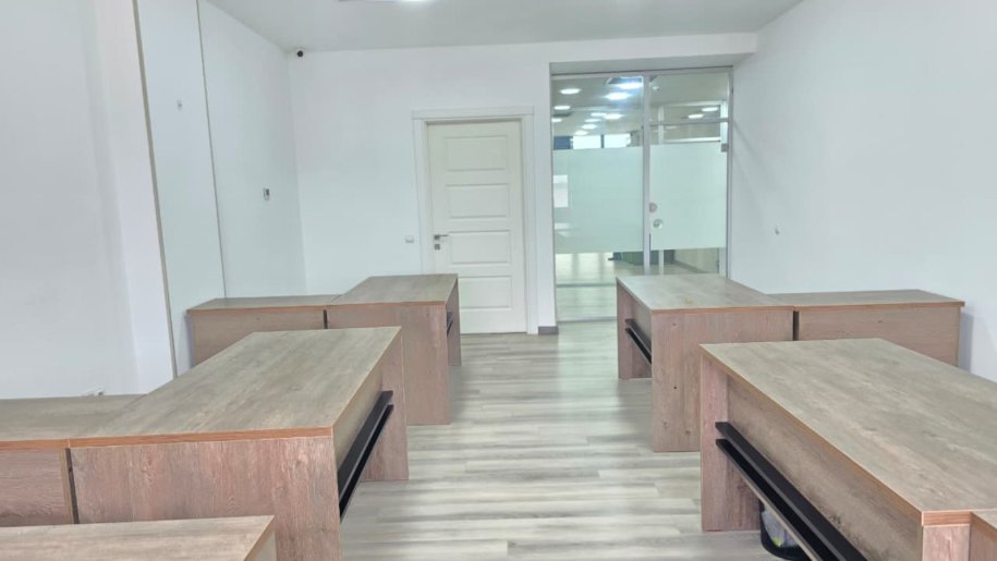 252 m<sup>2</sup> ofis icarəyə verilir, Xətai m.-9