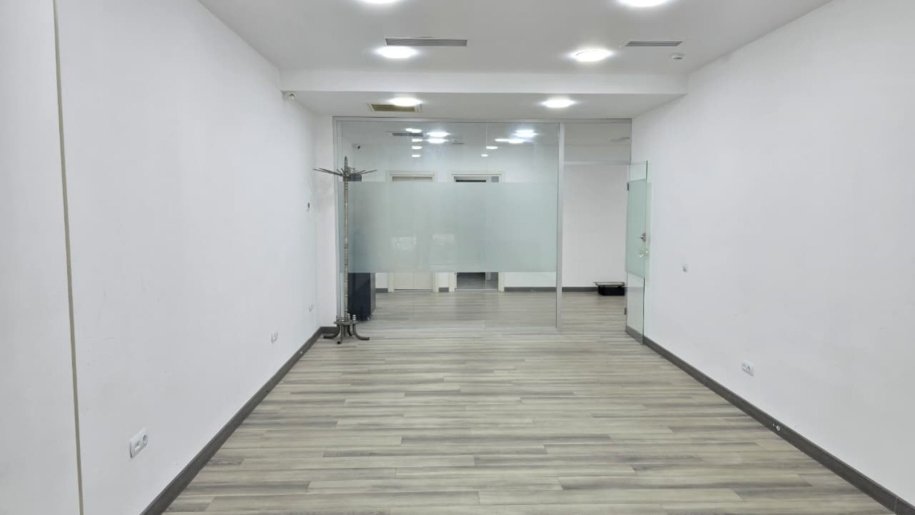 252 m<sup>2</sup> ofis icarəyə verilir, Xətai m.-14