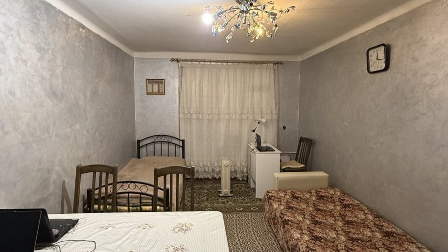Satılır 2 otaqlı köhnə tikili, 55 m², İnşaatçılar m.-1