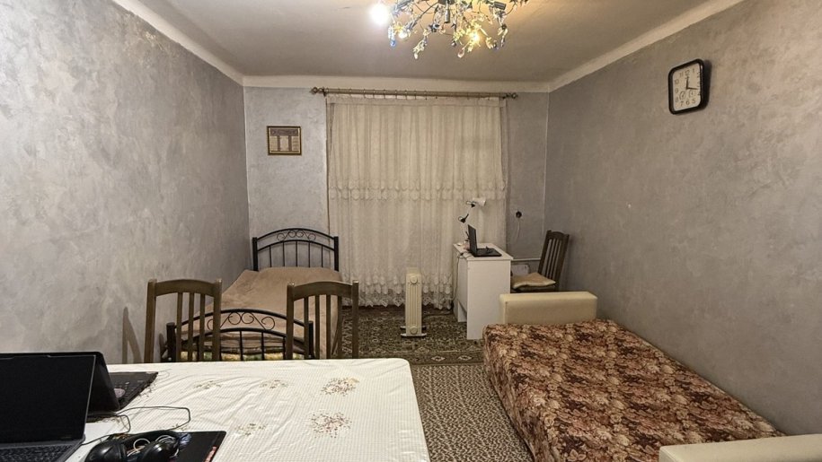 Satılır 2 otaqlı köhnə tikili, 55 m², İnşaatçılar m.-2