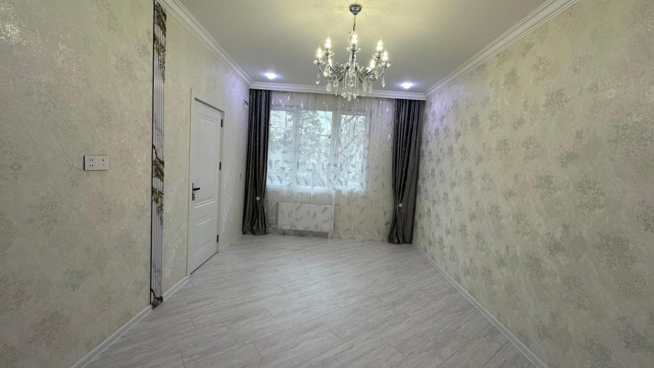 Satılır 1 otaqlı köhnə tikili, 33 m², Memar Əcəmi m.-8