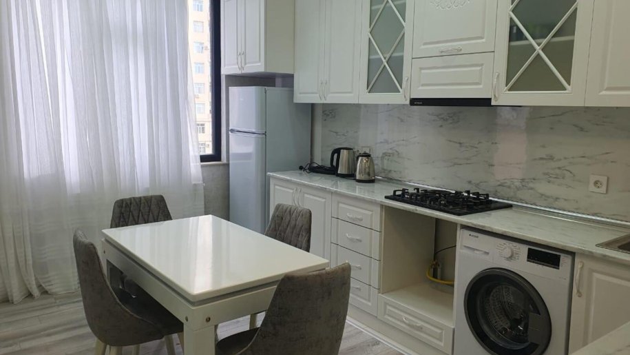 Kirayə verilir 2 otaqlı köhnə tikili, 90 m², 8 noyabr-6