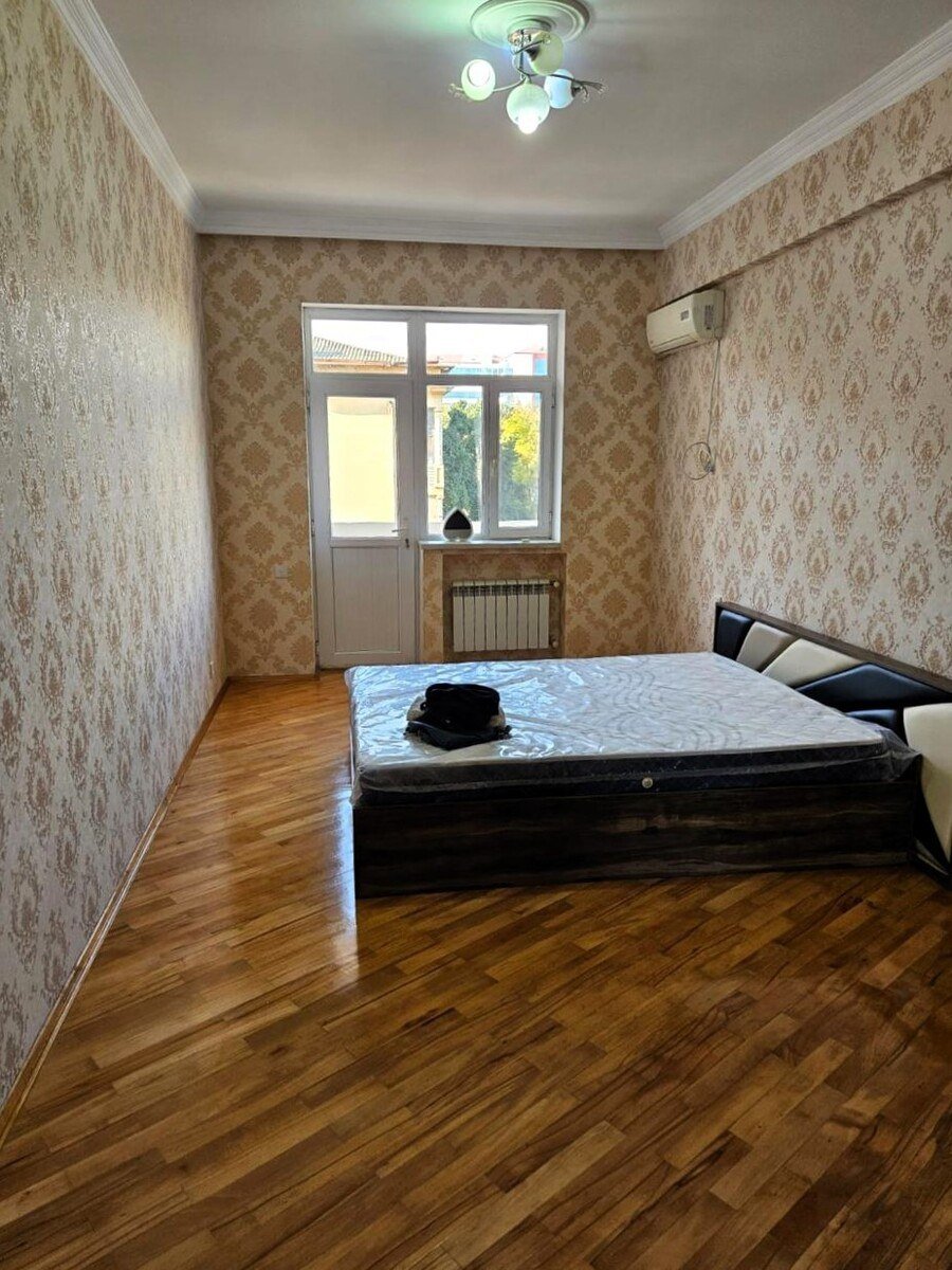 Satılır 3 otaqlı yeni tikili, 140 m², 8 noyabr-8