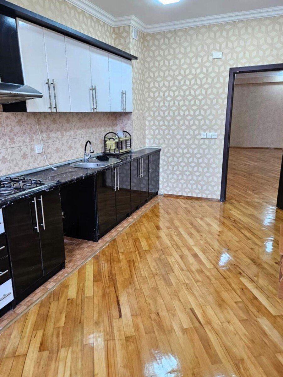 Satılır 3 otaqlı yeni tikili, 140 m², 8 noyabr-12