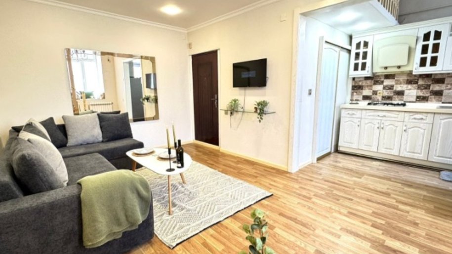 Kirayə verilir 2 otaqlı köhnə tikili, 56 m², İçərişəhər m.-1
