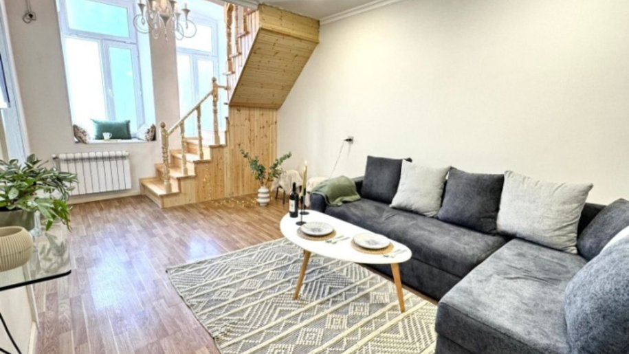 Kirayə verilir 2 otaqlı köhnə tikili, 56 m², İçərişəhər m.-4