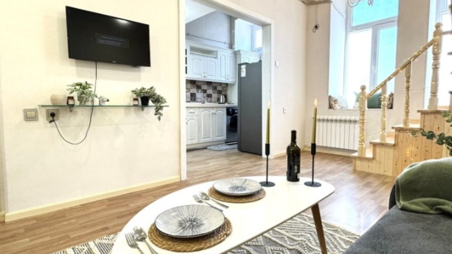 Kirayə verilir 2 otaqlı köhnə tikili, 56 m², İçərişəhər m.-16