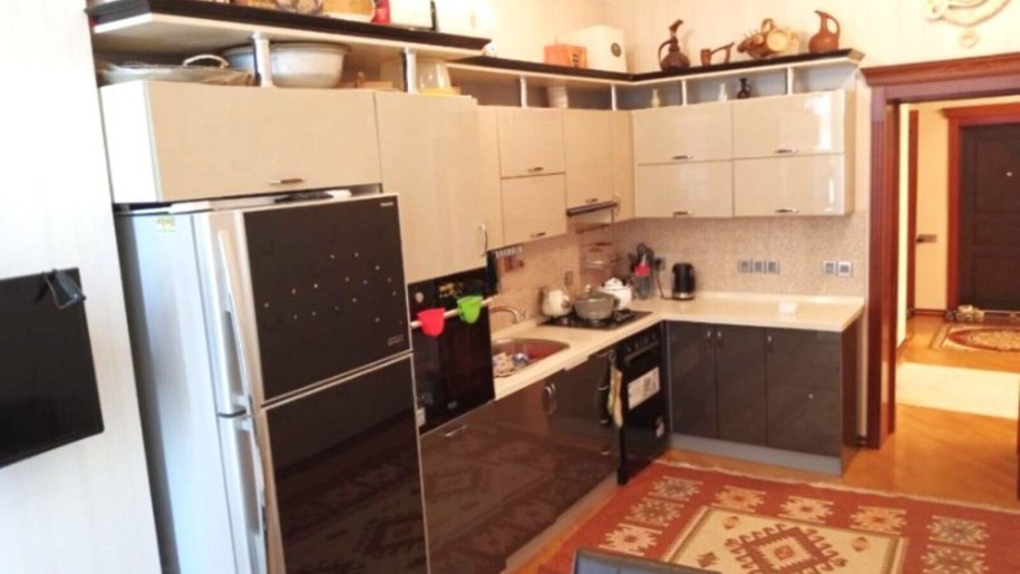 Satılır 3 otaqlı yeni tikili, 140 m², İnşaatçılar m.-5