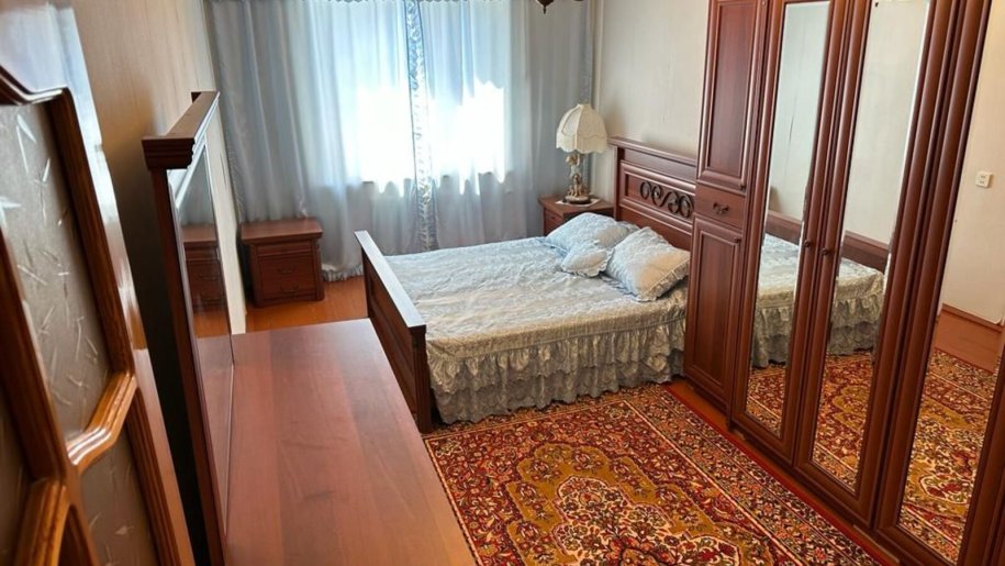 Satılır 5 otaqlı köhnə tikili, 110 m², Memar Əcəmi m.-6