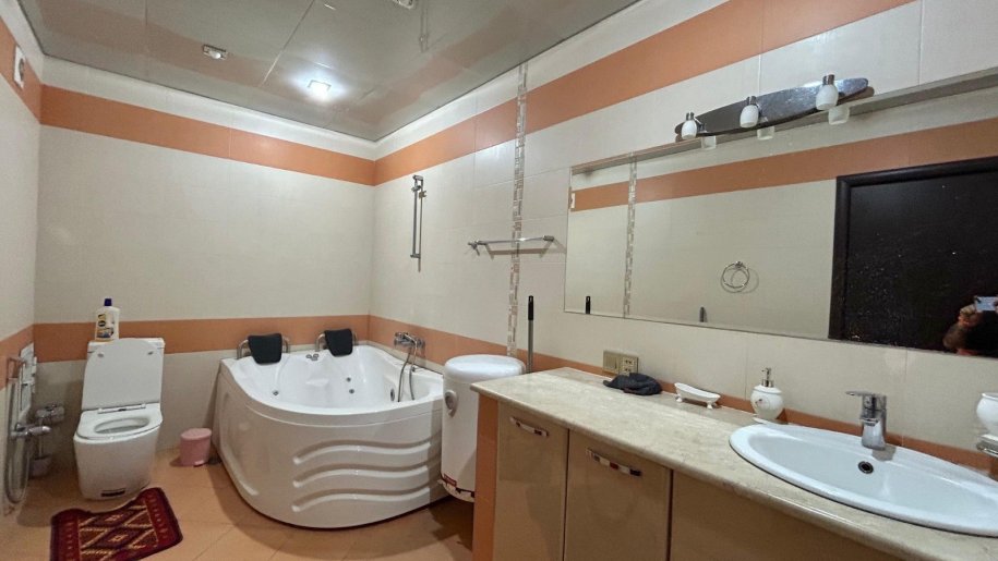 Kirayə verilir 4 otaqlı yeni tikili, 150 m², Elmlər Akademiyası m.-12