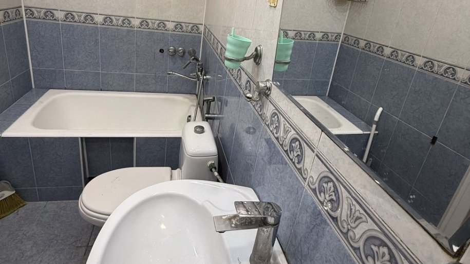 Kirayə verilir 2 otaqlı köhnə tikili, 74 m², Nizami m.-1