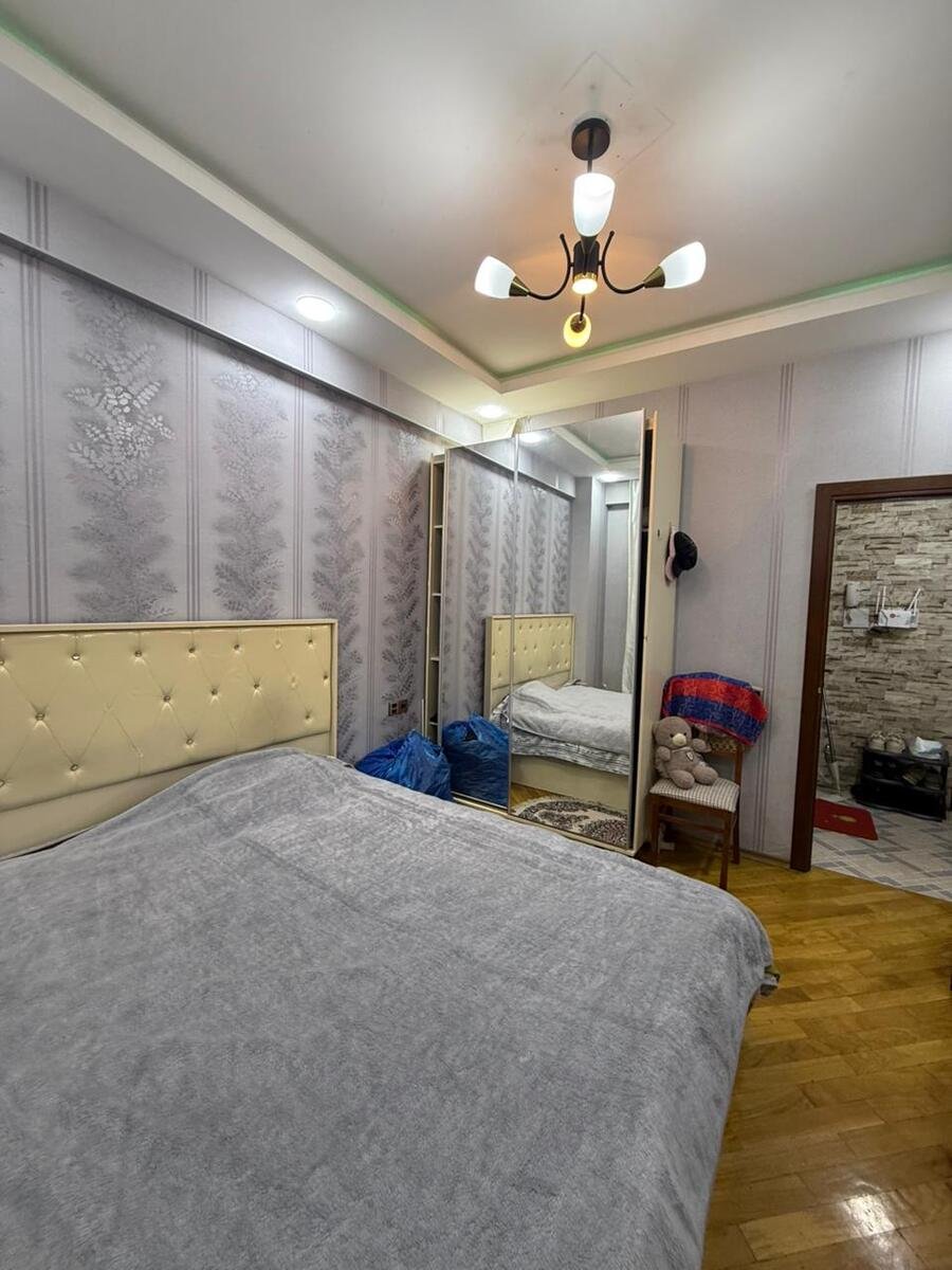 Satılır 2 otaqlı yeni tikili, 52 m², İnşaatçılar m.-5