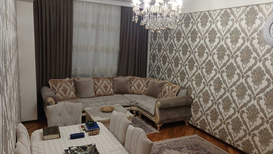 Satılır 2 otaqlı yeni tikili, 80 m², İnşaatçılar m.-1