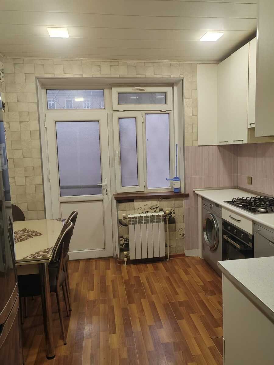 Satılır 4 otaqlı köhnə tikili, 95 m², Bakıxanov (Razin)-15