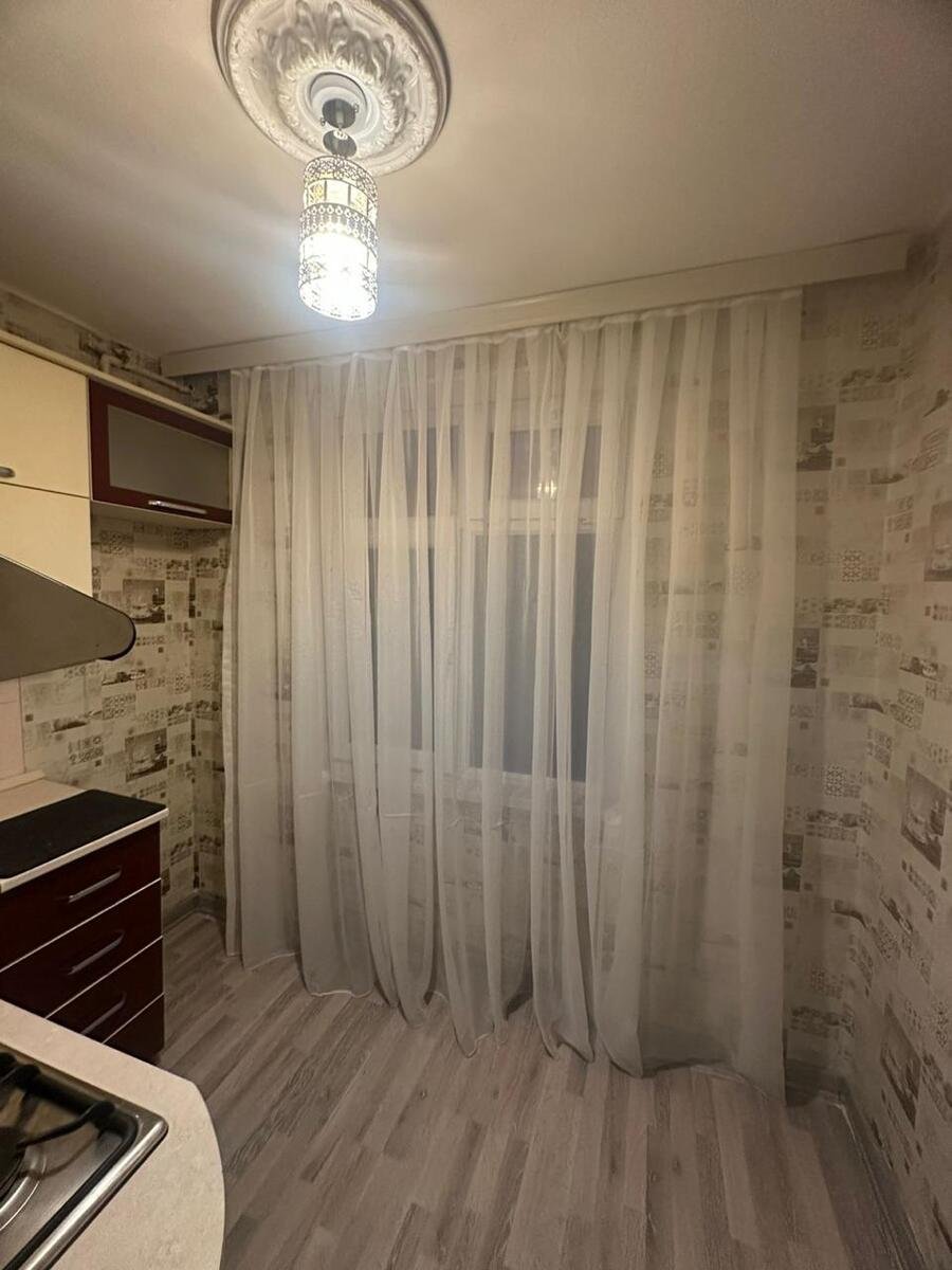 Satılır 1 otaqlı köhnə tikili, 35 m², Həzi Aslanov m.-11