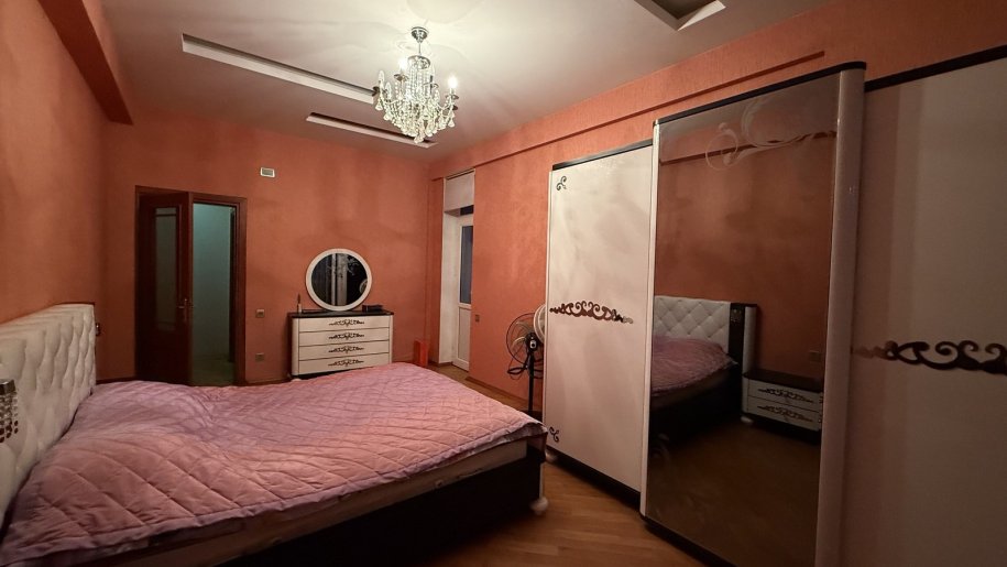 Satılır 3 otaqlı yeni tikili, 112 m², 8 noyabr-5