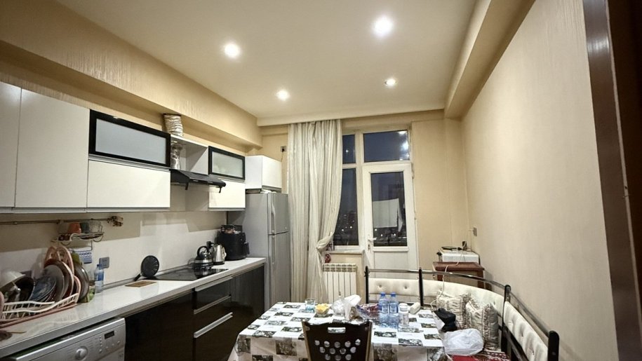 Satılır 3 otaqlı yeni tikili, 112 m², 8 noyabr-13