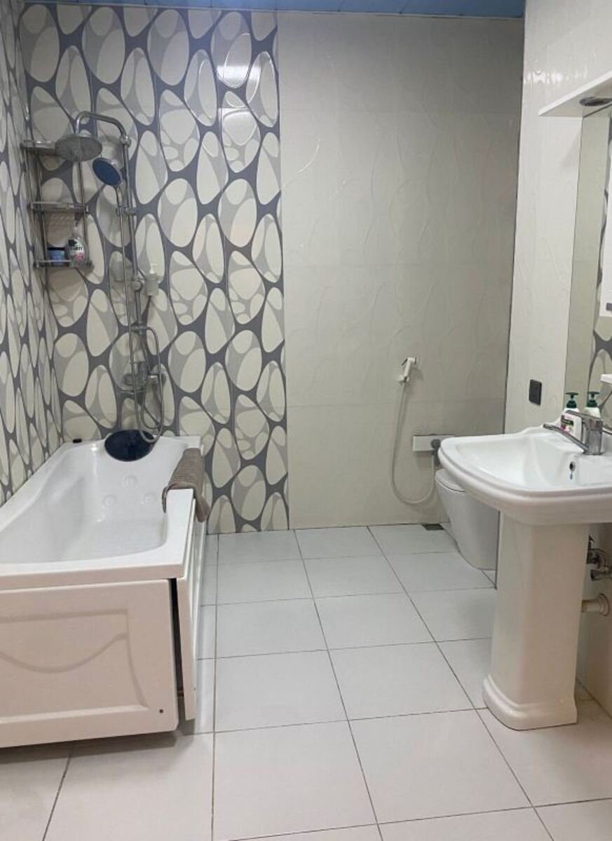 Kirayə verilir 4 otaqlı yeni tikili, 168 m², Nizami m.-13