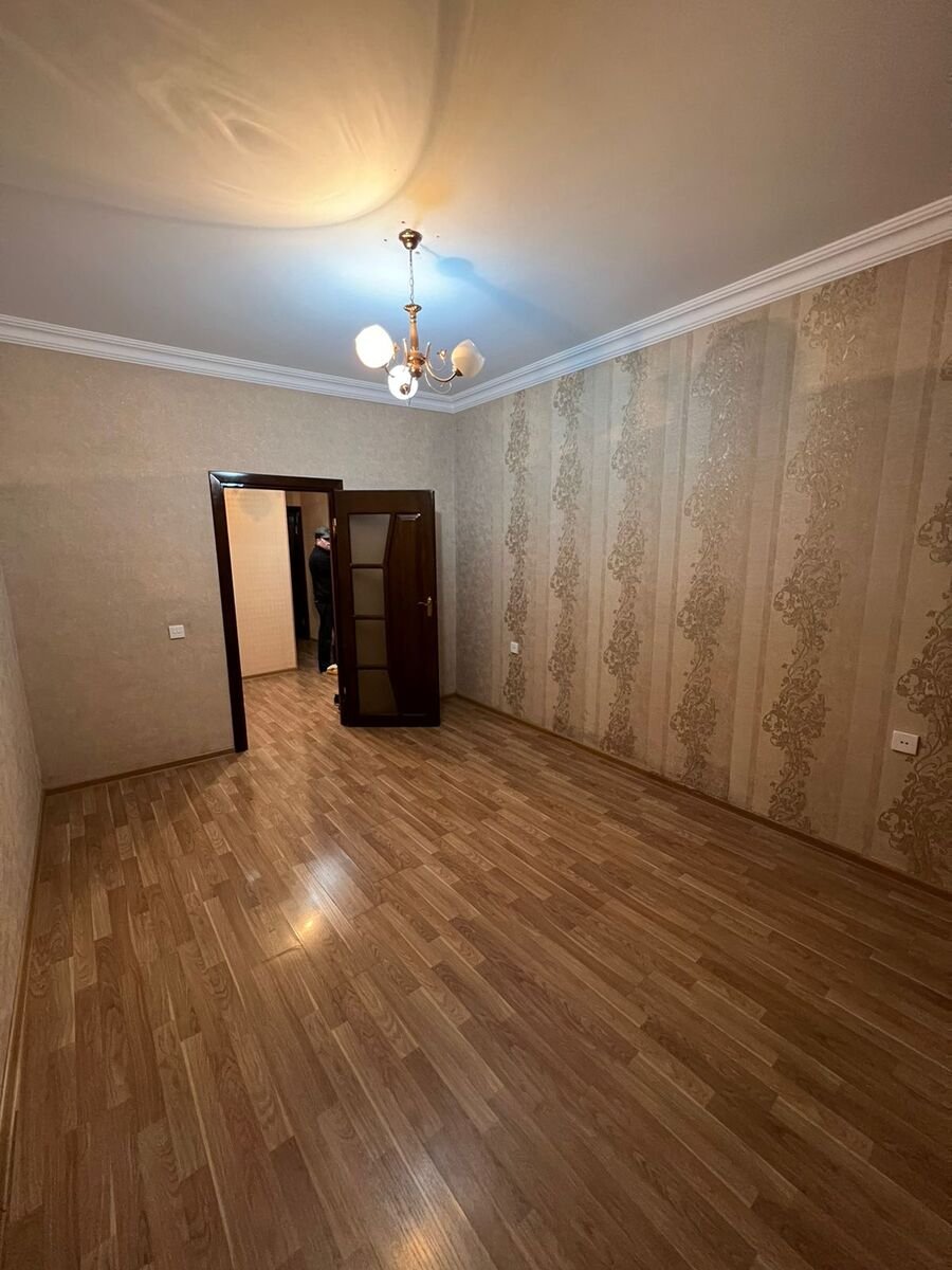 Kirayə verilir 2 otaqlı köhnə tikili, 60 m², İnşaatçılar m.-4