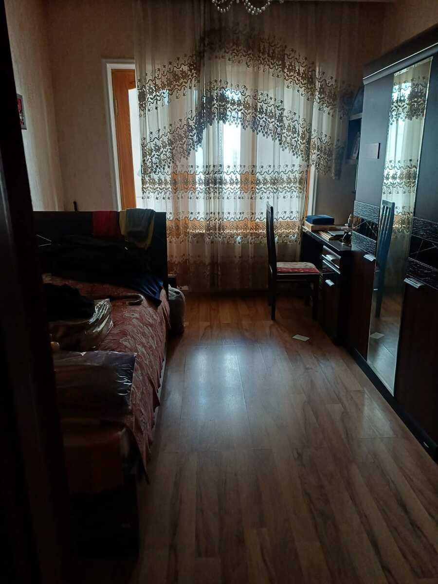 Satılır 5 otaqlı köhnə tikili, 125 m², Azadlıq Prospekti m.-1