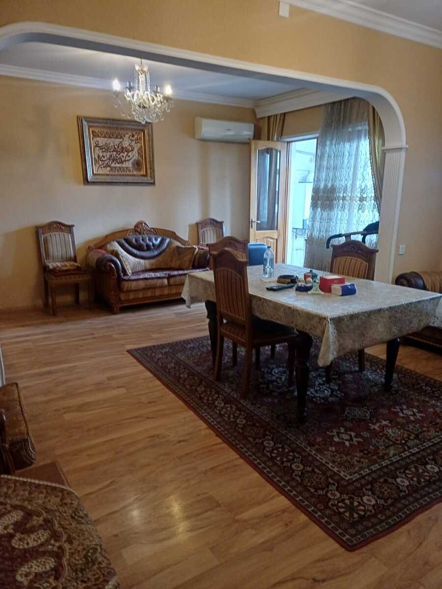 Satılır 5 otaqlı köhnə tikili, 125 m², Azadlıq Prospekti m.-7