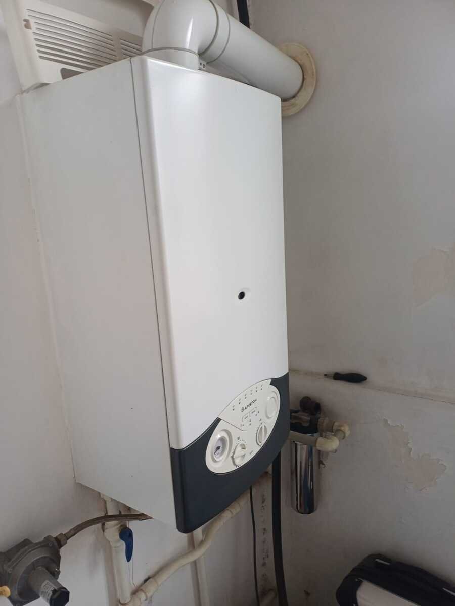 Satılır 5 otaqlı köhnə tikili, 125 m², Azadlıq Prospekti m.-8