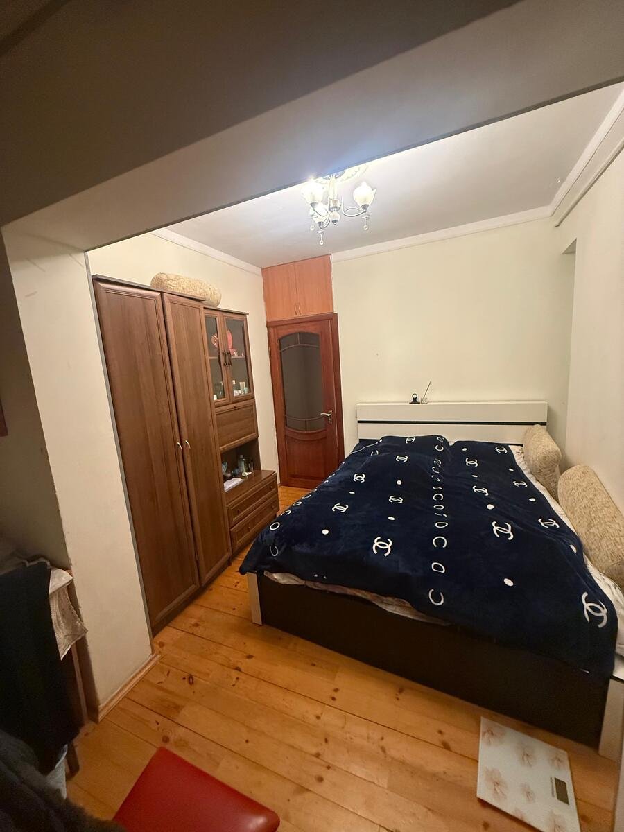 Satılır 2 otaqlı köhnə tikili, 55 m², Azadlıq Prospekti m.-4