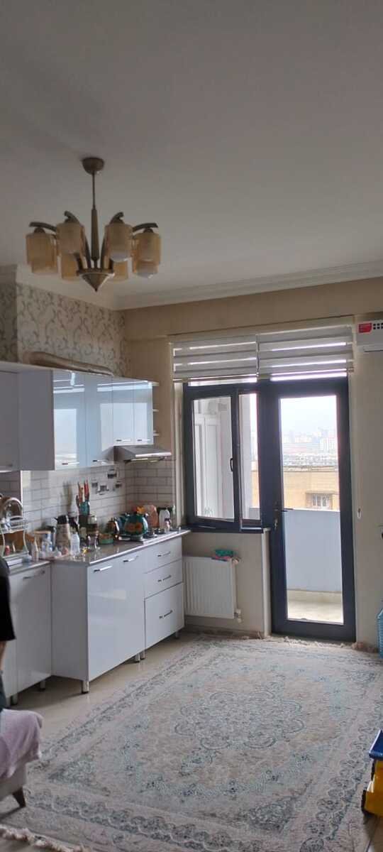 Kirayə verilir 3 otaqlı köhnə tikili, 57 m², Qara Qarayev m.-7