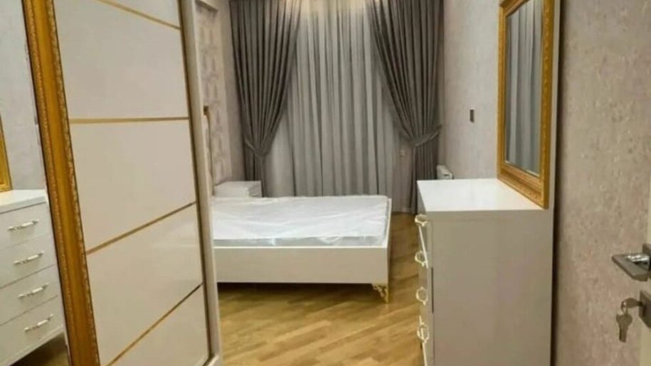 Satılır 3 otaqlı köhnə tikili, 55 m², Memar Əcəmi m.-2