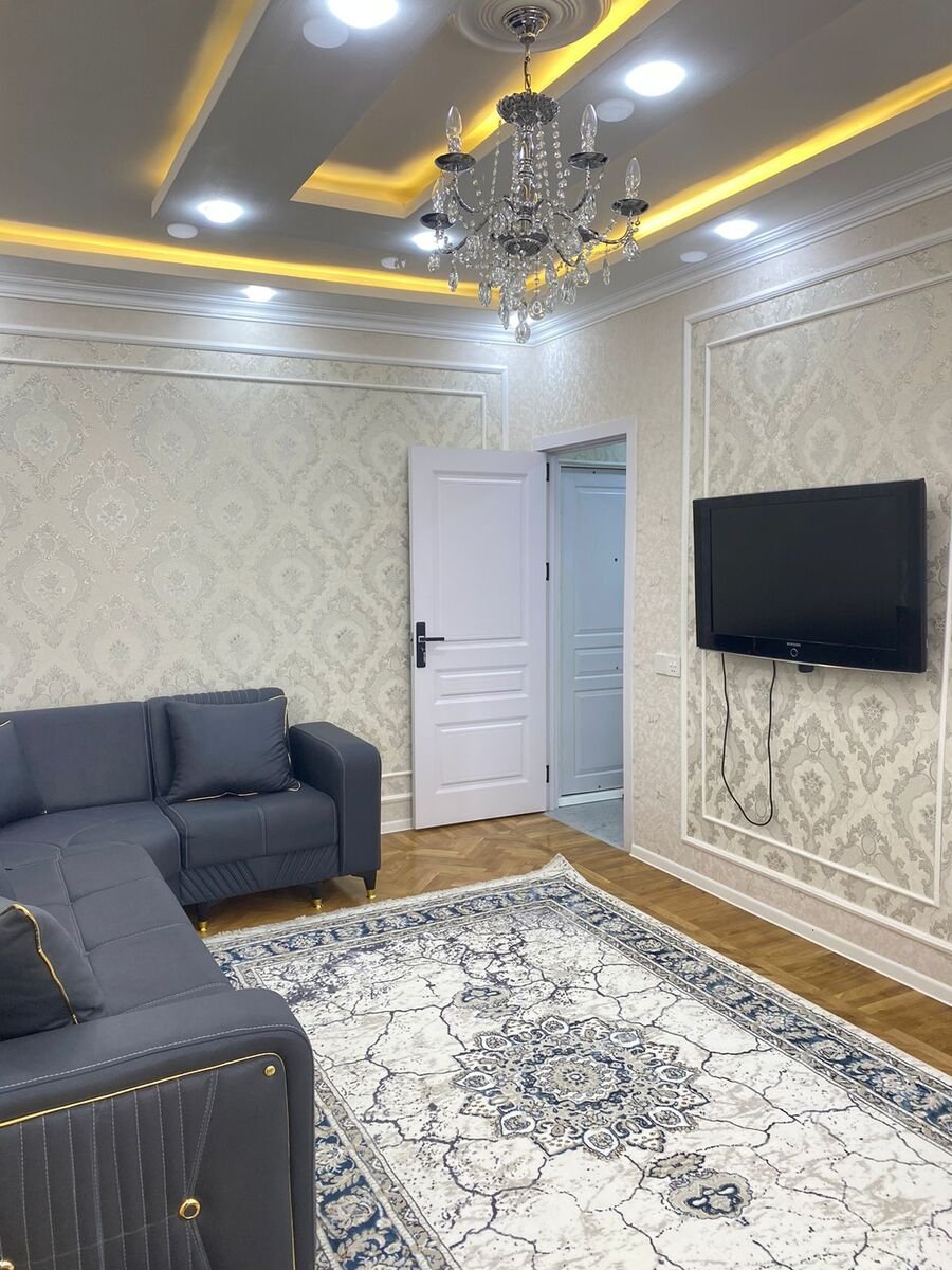 Satılır 2 otaqlı köhnə tikili, 60 m², Memar Əcəmi m.-4