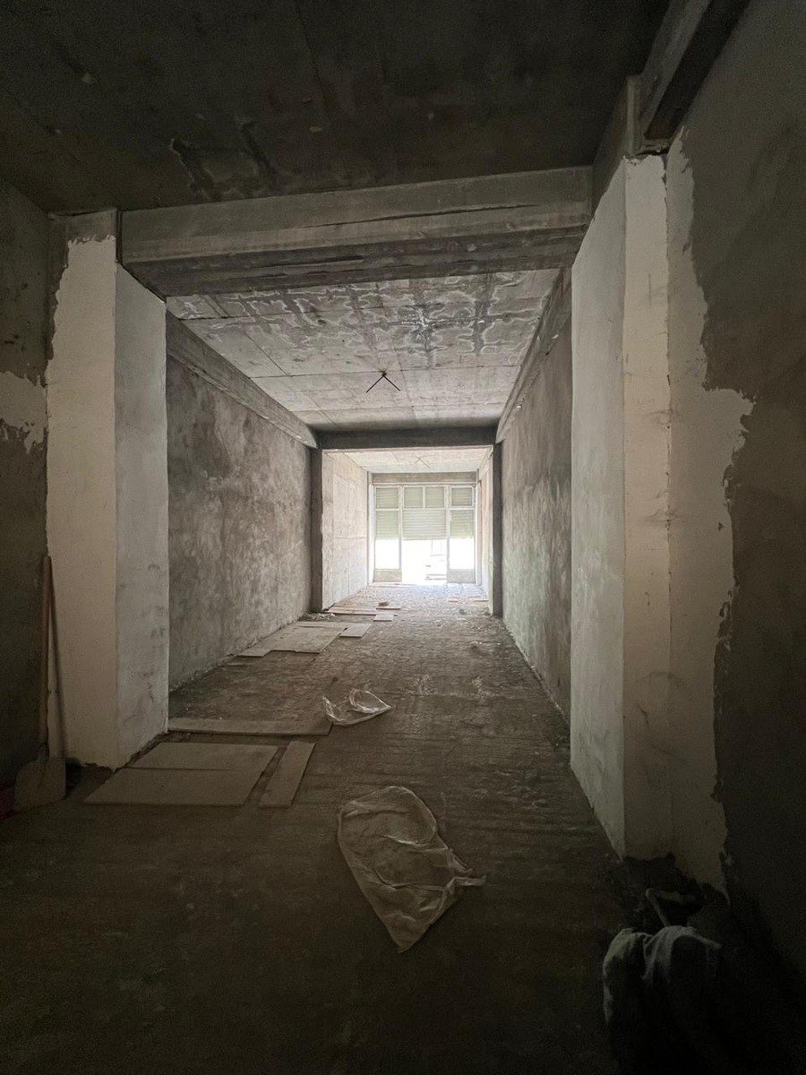 70 m<sup>2</sup> obyekt satılır, İnşaatçılar m.-8