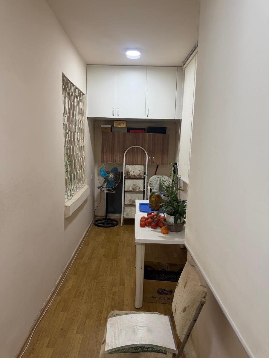Satılır 4 otaqlı köhnə tikili, 85 m², Memar Əcəmi m.-13
