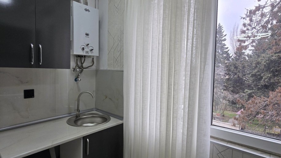 Satılır 3 otaqlı köhnə tikili, 80 m², Həzi Aslanov m.-8