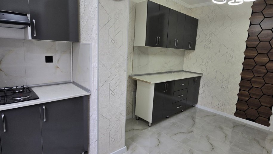 Satılır 3 otaqlı köhnə tikili, 80 m², Həzi Aslanov m.-10