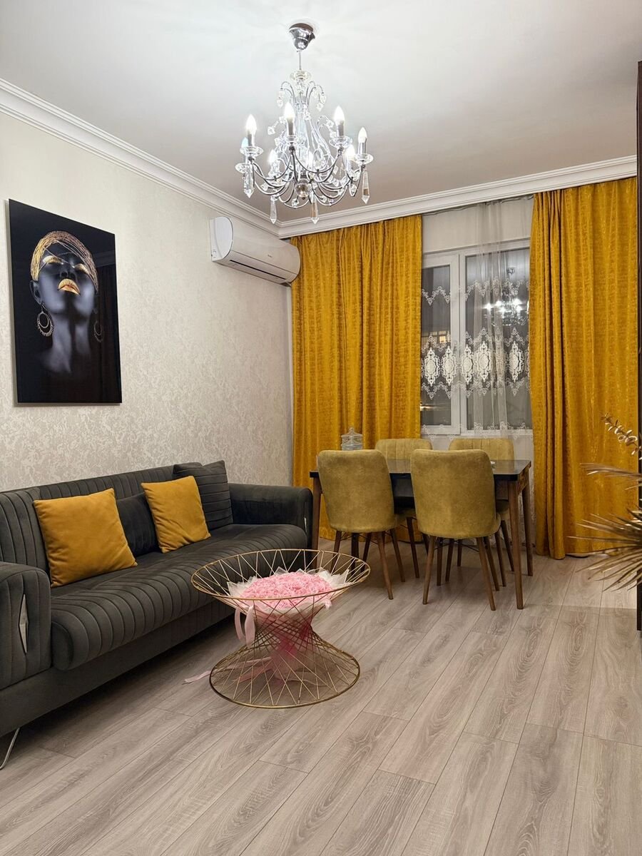 Satılır 2 otaqlı köhnə tikili, 58 m², Memar Əcəmi m.-2