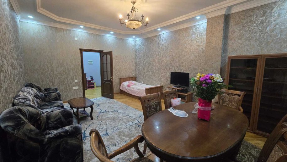 Kirayə verilir 3 otaqlı yeni tikili, 120 m², Memar Əcəmi m.-2