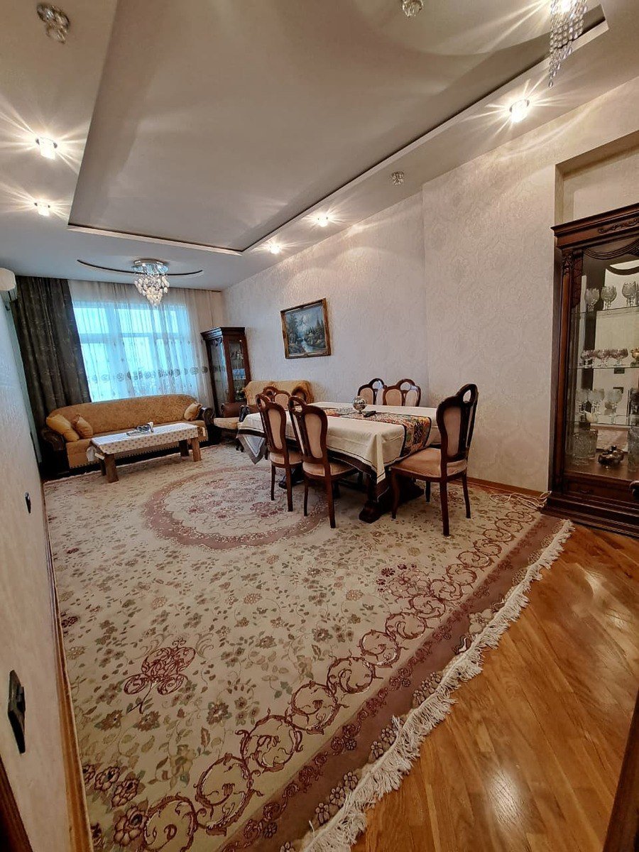 Satılır 3 otaqlı yeni tikili, 125 m², Memar Əcəmi m.-1