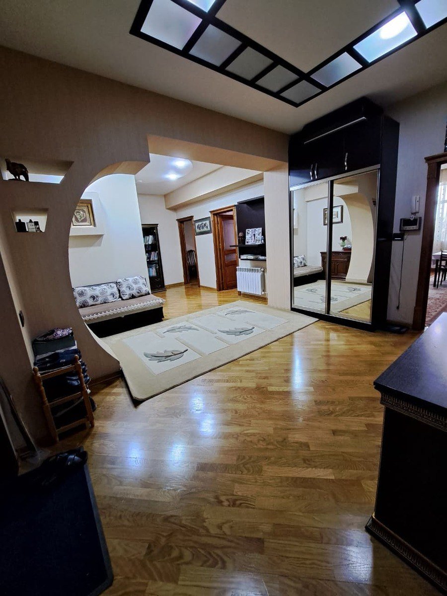Satılır 3 otaqlı yeni tikili, 125 m², Memar Əcəmi m.-2