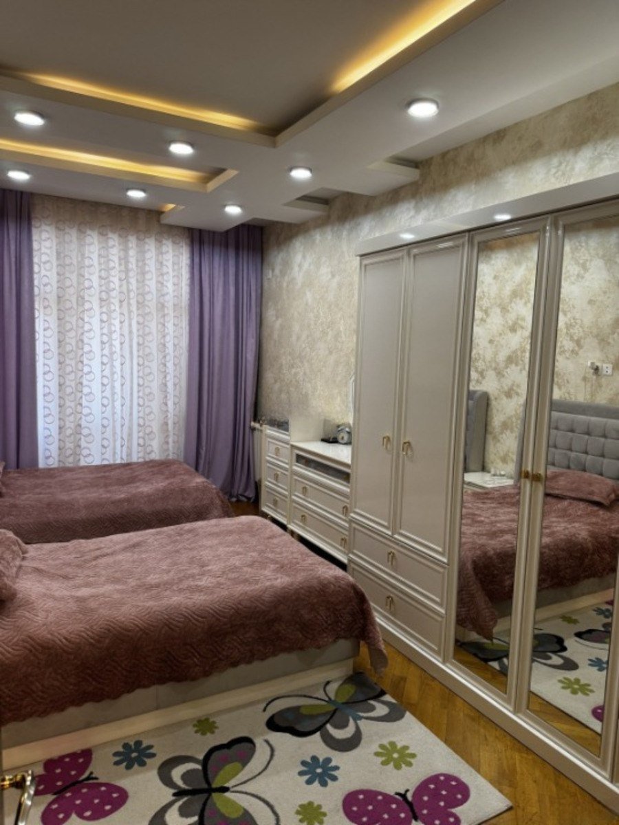 Satılır 4 otaqlı yeni tikili, 165 m², 8 noyabr-24