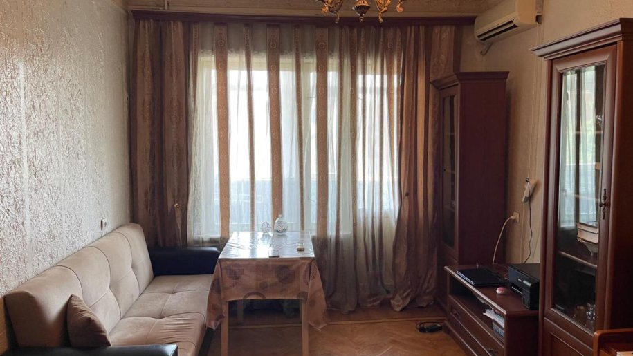 Satılır 5 otaqlı köhnə tikili, 120 m², Azadlıq Prospekti m.-24