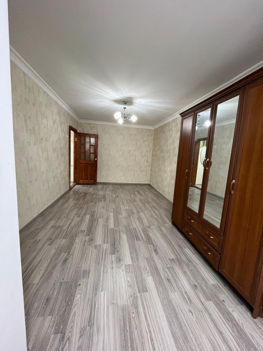 Satılır 1 otaqlı köhnə tikili, 35 m², Elmlər Akademiyası m.-1