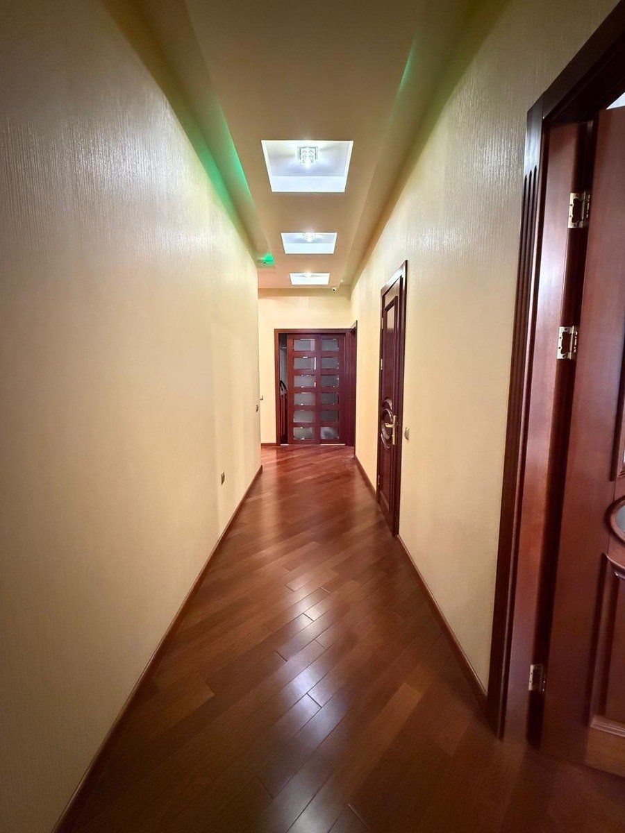 Satılır 5 otaqlı yeni tikili, 202 m², Elmlər Akademiyası m.-12