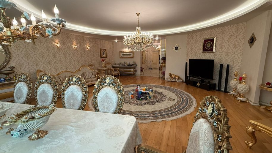 Satılır 4 otaqlı yeni tikili, 235 m², Nizami m.-5