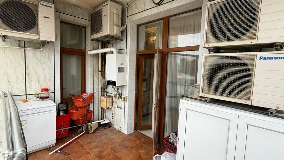 Satılır 4 otaqlı yeni tikili, 235 m², Nizami m.-9