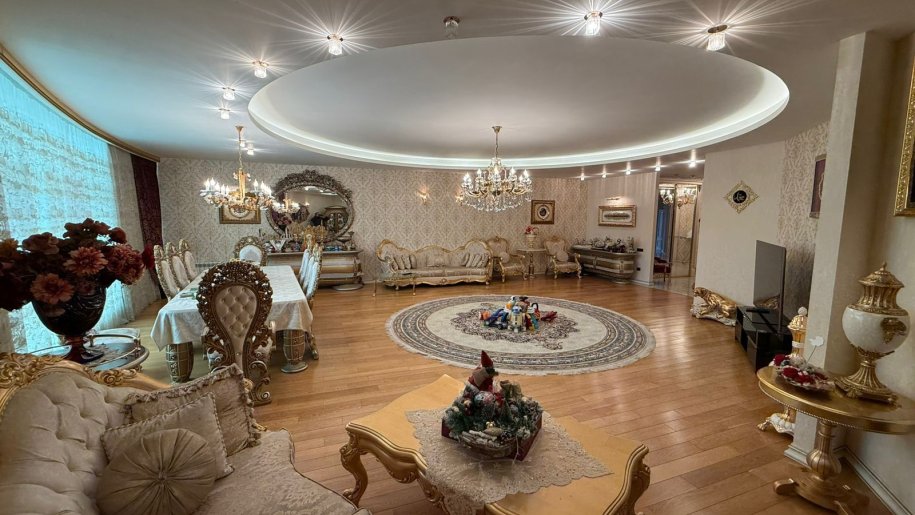 Satılır 4 otaqlı yeni tikili, 235 m², Nizami m.-13