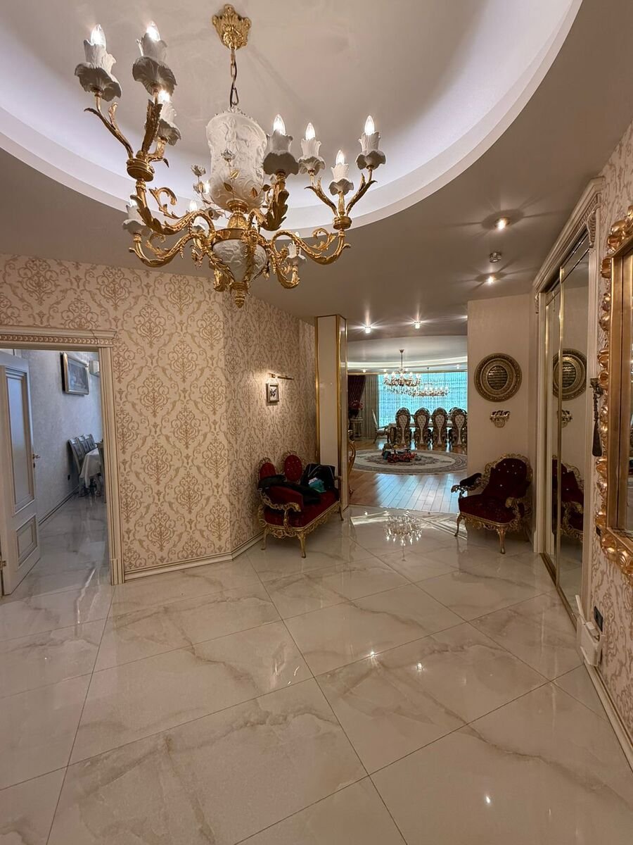 Satılır 4 otaqlı yeni tikili, 235 m², Nizami m.-19