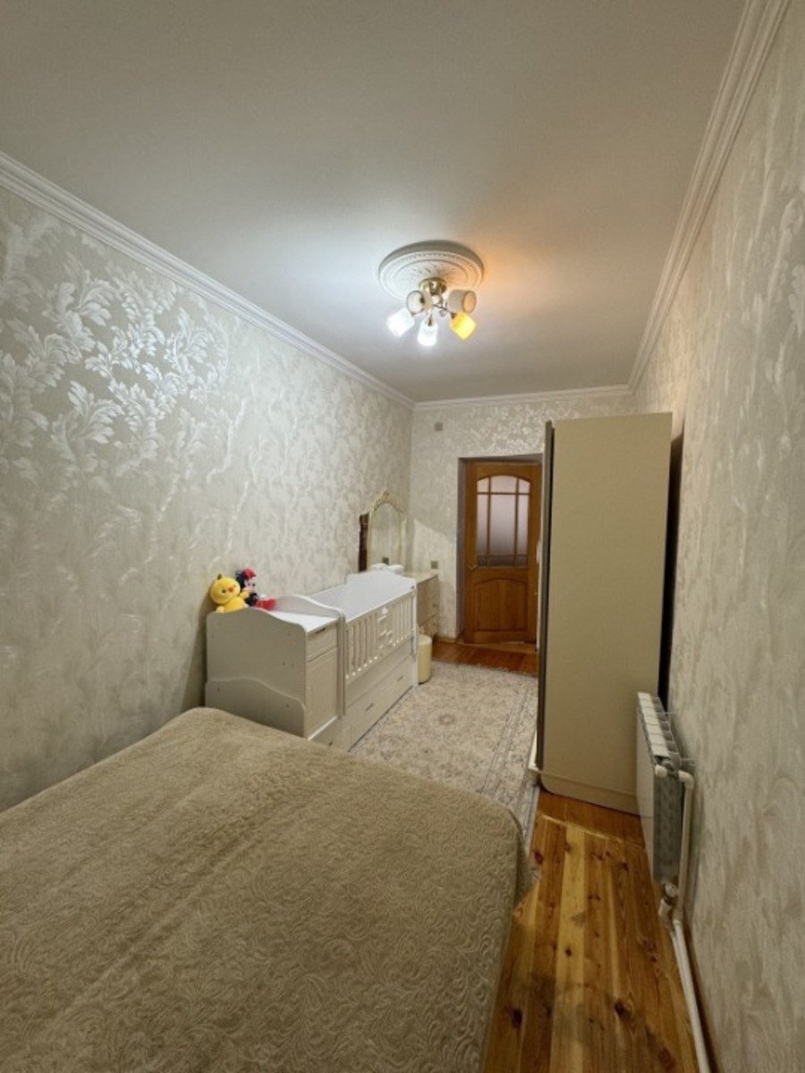 Kirayə verilir 3 otaqlı köhnə tikili, 77 m², 28 May m.-4