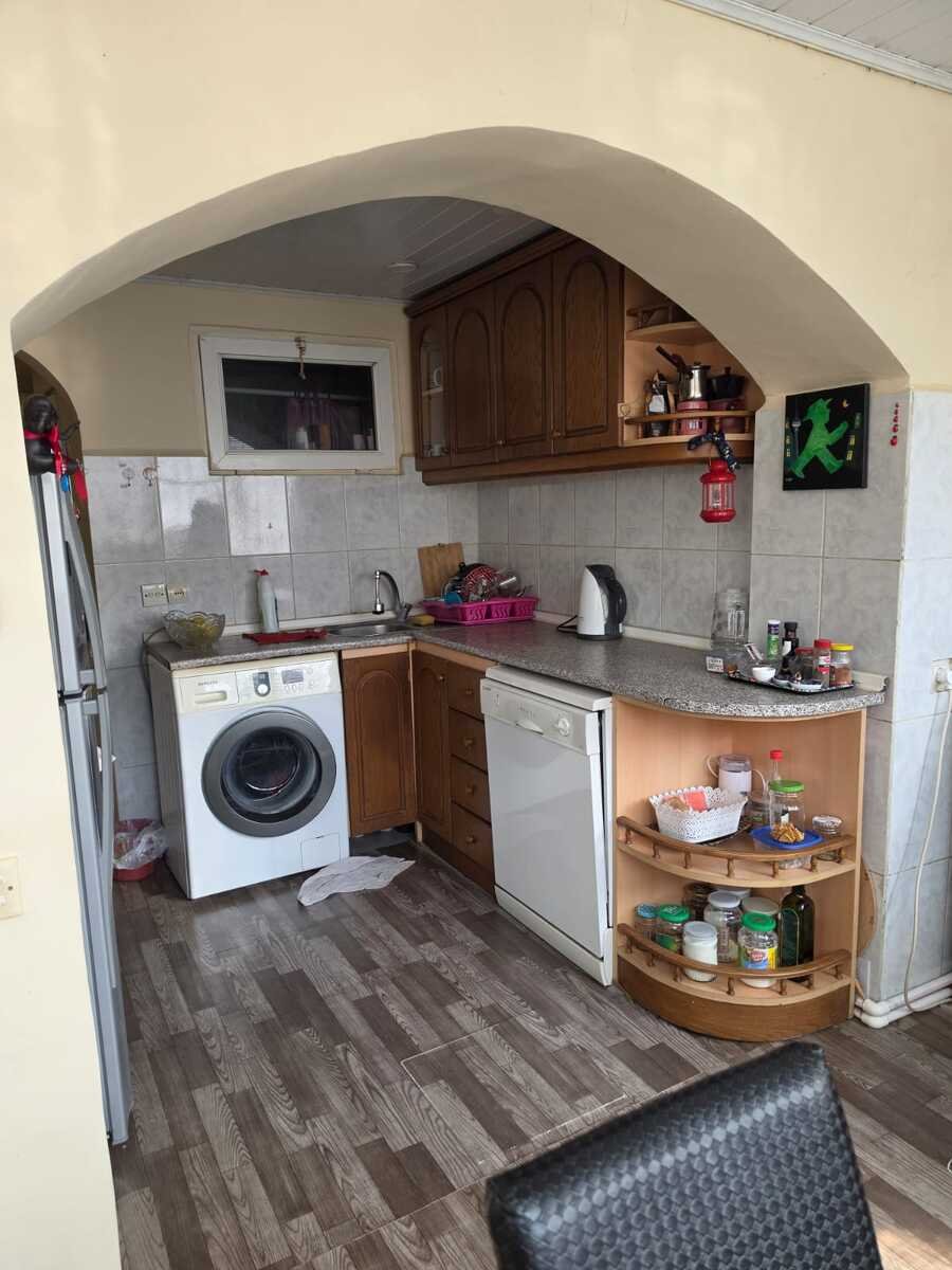 Satılır 3 otaqlı köhnə tikili, 60 m², Elmlər Akademiyası m.-3